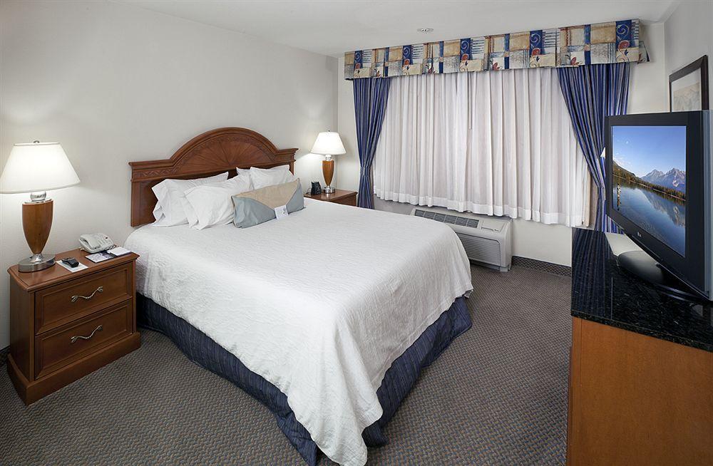 Hilton Garden Inn Ontario Ранчо-Кукамонга Екстер'єр фото